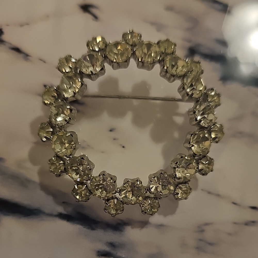 Vintage Rhinestone Brooch